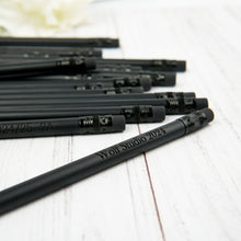 Įkelti vaizdą į galerijos rodinį, Individualūs Graviruoti Juodi HB Pieštukai, Išskirtinė Dovana Kiekvienai Progai