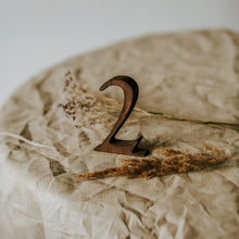 Įkelti vaizdą į galerijos rodinį, Mediniai Stalo Numeriai 1–10, Rankų Darbo Dekoras Vestuvėms, Šventėms