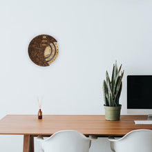 Įkelti vaizdą į galerijos rodinį, Rankų Darbo Medinis Kalendorius, Apvalus Dekoratyvinis Aksesuaras ir Dovana Ypatingoms Progoms