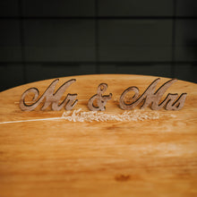 Įkelti vaizdą į galerijos rodinį, Šventiniai MR & MRS Ženklai iš Medžio, Vestuvėms, Sužadėtuvėms, Fotosesijoms
