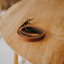 Įkelti vaizdą į galerijos rodinį, Odinis šuns pavadėlis