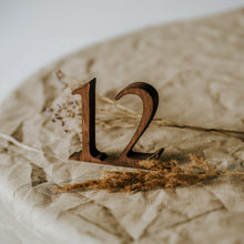 Įkelti vaizdą į galerijos rodinį, Mediniai Stalo Numeriai 1–10, Rankų Darbo Dekoras Vestuvėms, Šventėms