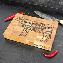 Įkelti vaizdą į galerijos rodinį, Individuali Ąžuolinė Pjaustymo Lenta su Graviruotu Piešiniu, Ideali Dovana Virtuvei ir Griliui