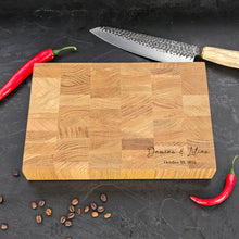 Įkelti vaizdą į galerijos rodinį, Rankų Darbo Ažuolinė Pjaustymo Lenta Kasdieniam Naudojimui, Puiki Dovana Gimtadieniui