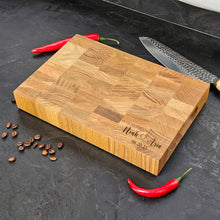 Įkelti vaizdą į galerijos rodinį, Rankų Darbo Ažuolinė Pjaustymo Lenta Kasdieniam Naudojimui, Puiki Dovana Gimtadieniui