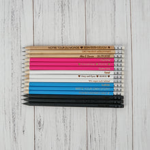 Įkelti vaizdą į galerijos rodinį, Unikalūs Mediniai Pieštukai su Graviravimu, Prasmingos Dovanos Vestuvėms, Krikštynoms ir Kitoms Progoms