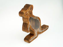 Įkelti vaizdą į galerijos rodinį, Medinė taupyklė kengūra (graviravimas)