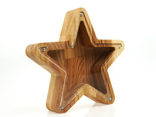Įkelti vaizdą į galerijos rodinį, Medinė taupyklė žvaigždė (ruda, graviravimas)