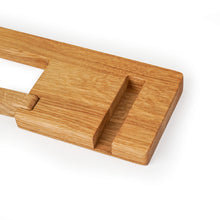 Įkelti vaizdą į galerijos rodinį, Medinis Tualetinio Popieriaus Laikiklis Su Lentynėle Ir Įpjova Telefonui, Vonios Kambario Dekoracija