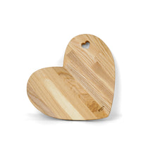 Įkelti vaizdą į galerijos rodinį, Medinė pjaustymo lentelė, Širdies formos lentelė