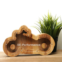 Įkelti vaizdą į galerijos rodinį, Medinė taupyklė motociklas ( 2 dydžiai, 3 spalvos, graviravimas)