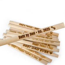 Įkelti vaizdą į galerijos rodinį, Natūralaus Medžio Dailidės Pieštukas, Unikali Dovana Vyrui, Tėčiui, Statybininkui