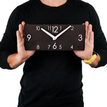 Įkelti vaizdą į galerijos rodinį, Medinis juodas laikrodis (2 dydžiai)