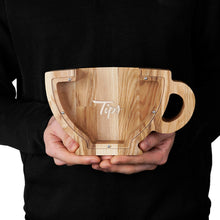 Įkelti vaizdą į galerijos rodinį, Medinė arbatpinigių dėžutė, Medinė puodelio formos taupyklė