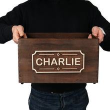 Įkelti vaizdą į galerijos rodinį, Medinė šuns žaislų dėžė