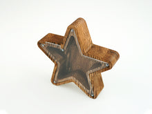 Įkelti vaizdą į galerijos rodinį, Medinė taupyklė žvaigždė (graviravimas)