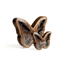 Įkelti vaizdą į galerijos rodinį, Medinė taupyklė drugelis (graviravimas)