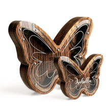 Įkelti vaizdą į galerijos rodinį, Medinė taupyklė drugelis (didelė, ruda, graviravimas)