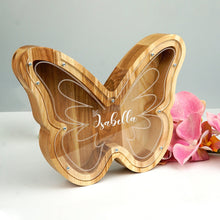 Įkelti vaizdą į galerijos rodinį, Medinė taupyklė drugelis (ruda, graviravimas)