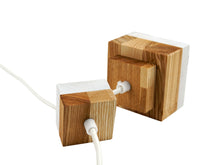 Įkelti vaizdą į galerijos rodinį, Medinis pakabinamas šviestuvas (balta )