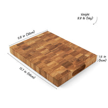 Įkelti vaizdą į galerijos rodinį, Personalizuota Ąžuolinė Pjaustymo Lenta, Praktiška Virtuvės Detalė, Puiki Dovana Vestuvėms ar Įkurtuvėms