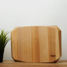 Įkelti vaizdą į galerijos rodinį, Medinė pjaustymo lenta "Flat Modern"