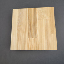 Įkelti vaizdą į galerijos rodinį, Medinė taupyklė kvadratas (graviravimas)