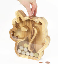 Įkelti vaizdą į galerijos rodinį, Medinė taupyklė vienaragis (graviravimas)