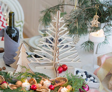 Įkelti vaizdą į galerijos rodinį, Medinė Kalėdinė Eglė - Medinė Kalėdinė Eglutė