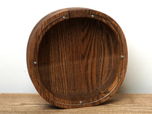 Įkelti vaizdą į galerijos rodinį, Medinė taupyklė apskritimas (ruda, graviravimas)