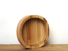 Įkelti vaizdą į galerijos rodinį, Medinė taupyklė apskritimas (graviravimas)