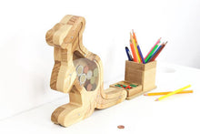 Įkelti vaizdą į galerijos rodinį, Medinė taupyklė kengūra (graviravimas)