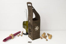 Įkelti vaizdą į galerijos rodinį, Šventinė Butelio Dėžė "Snaigė"