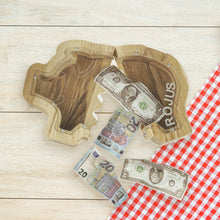 Įkelti vaizdą į galerijos rodinį, Medinė išardoma taupyklė (graviravimas)