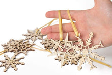 Įkelti vaizdą į galerijos rodinį, Eglutės Žaisliukai - Kalėdiniai Mediniai Žaisliukai Eglutei