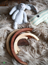 Įkelti vaizdą į galerijos rodinį, Lavinamasis Žaislas Vaikams " Vaivorykštė " - Medinis Edukacinis Žaislas