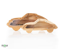 Įkelti vaizdą į galerijos rodinį, Maža medinė taupyklė automobilis (graviravimas)