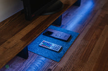 Įkelti vaizdą į galerijos rodinį, Kompiuterio Stalas - Reguliuojamo Aukščio Kompiuterio Stalas Su LED