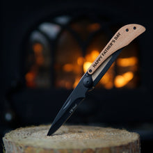 Įkelti vaizdą į galerijos rodinį, Medinis Kišeninis Peiliukas (Graviravimas)