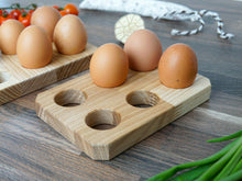 Įkelti vaizdą į galerijos rodinį, Medinis Kiaušinių Laikiklis (3 Spalvos, 2 Dydžiai)