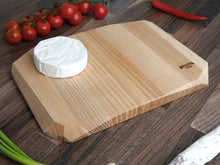 Įkelti vaizdą į galerijos rodinį, Medinė Pjaustymo Lenta (2 Dydžiai)