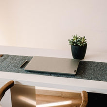 Įkelti vaizdą į galerijos rodinį, Stalo Kilimėlis - Veltinio Kilimėlis ( Pilkas )