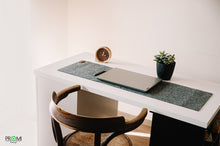 Įkelti vaizdą į galerijos rodinį, Stalo Kilimėlis - Veltinio Kilimėlis ( Pilkas )