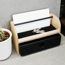 Įkelti vaizdą į galerijos rodinį, Stalo Priedas su dėžute - Medinis organaizeris (Galimas Graviravimas)