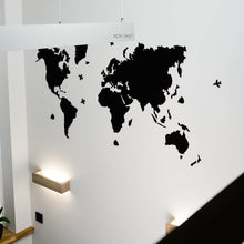 Įkelti vaizdą į galerijos rodinį, Medinis sieninis pasaulio žemėlapis juodas ( DISP012C )