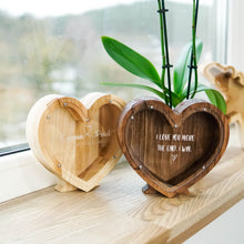 Įkelti vaizdą į galerijos rodinį, Medinė taupyklė širdelė (graviravimas)