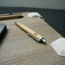 Įkelti vaizdą į galerijos rodinį, Nešiojamo Kompiuterio Stovas - Medinis Monitoriaus Stovas (Pasirenkama Spalva)