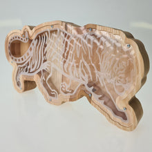 Įkelti vaizdą į galerijos rodinį, Medinė taupyklė tigras (graviravimas)