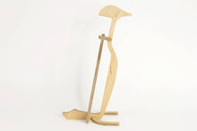 Įkelti vaizdą į galerijos rodinį, Butelio Laikiklis - Šventinis Vyno Butelio Laikiklis