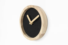 Įkelti vaizdą į galerijos rodinį, Laikrodis - Medinis Apvalus Laikrodis ( Juoda Medžiaga)